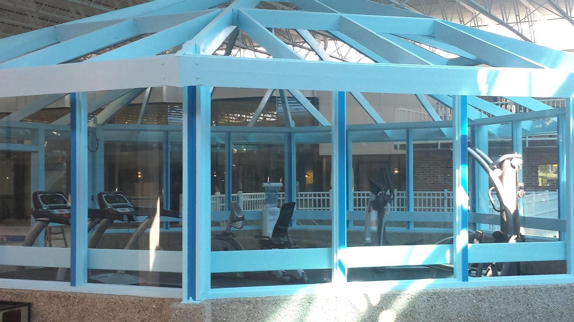 Garden Hotel And Conference Center South Beloit 外观 照片